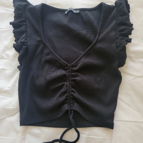 Zara Tops - Zara crop top